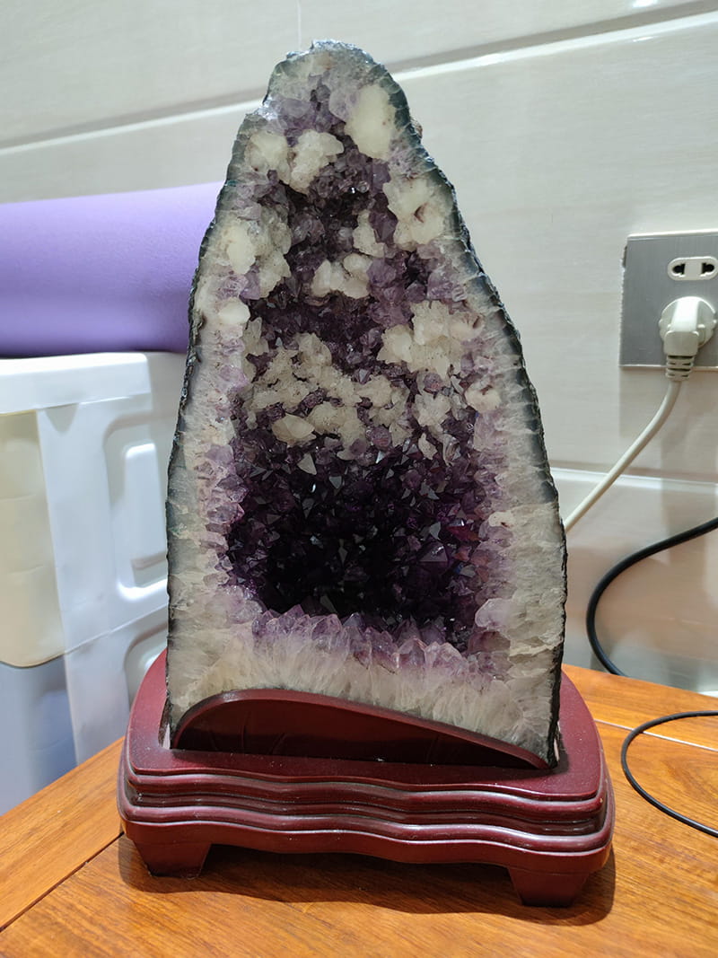 入门级紫晶洞 紫晶洞品质分级通俗指南:四步法新手一眼看懂-玮晶山房